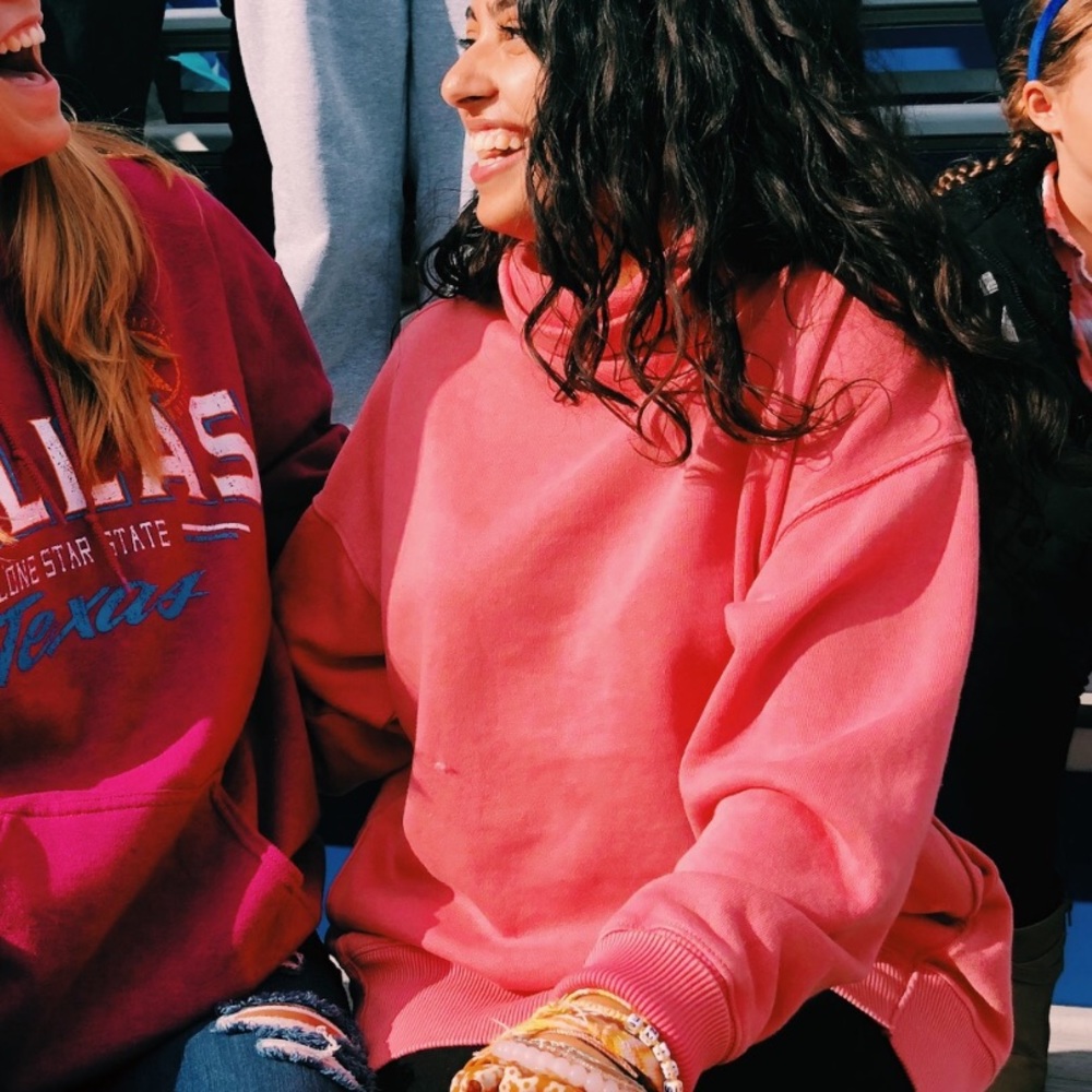 Pink oversized turtle neck
